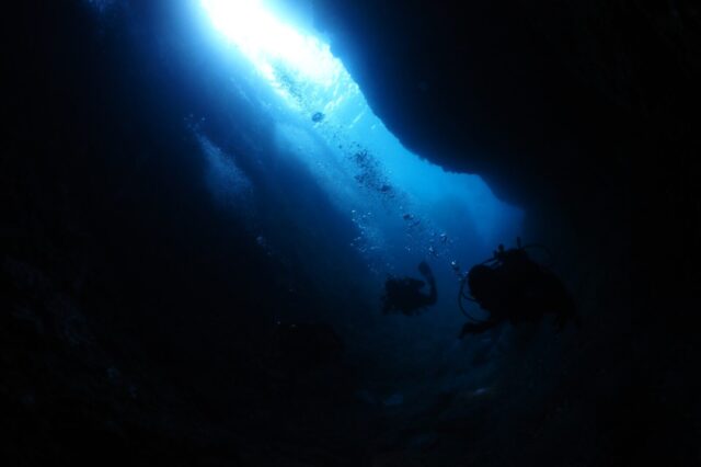 ダイビング,洞窟,熱海